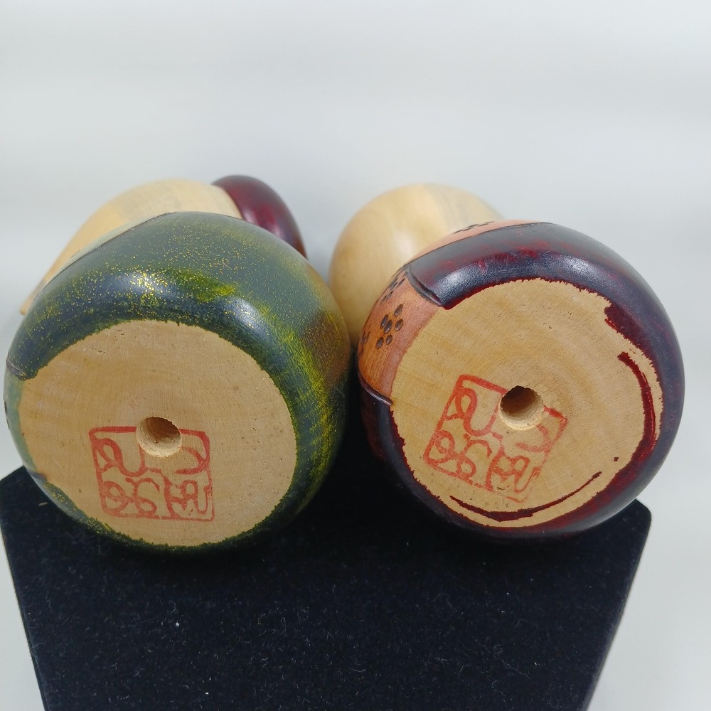 Japanese Kokeshi Wooden Doll Pair Hand Painted Kimono‎ Couple Signed Lacquered - Picture 12 of 15